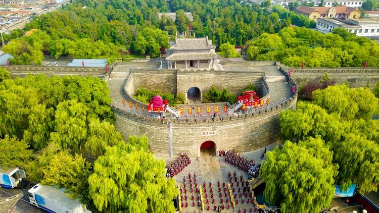 走读中国丨“儒家文化属于中国，也属于世界”——外籍古典学家齐鲁领略中华文明魅力