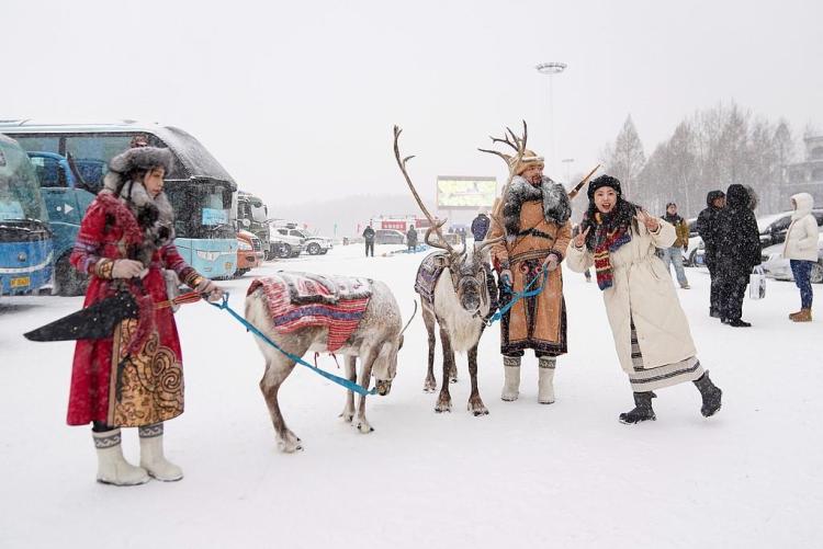 中国经济信心说丨“雪假”激活冰雪热，消费势能如何精准释放？