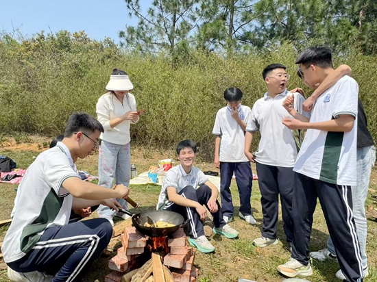 乡土沃野育新苗 五育繁花绽平江——湖南平江五中探索乡村教育振兴新路径_fororder_图片3