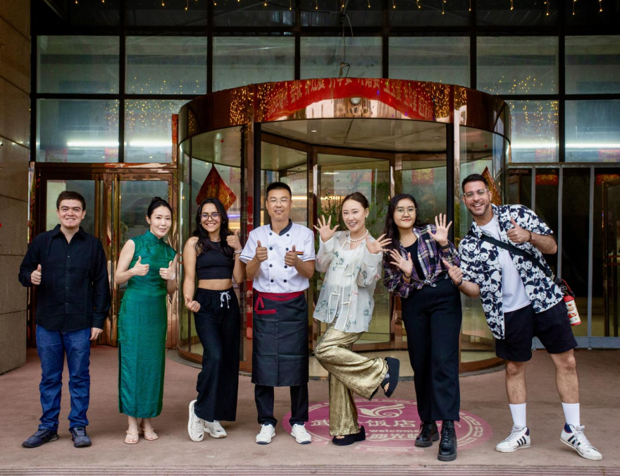 Transforming into Chefs to Showcase Talent — Fragrant Flavors and Canal Delights: International Youth Visit Wuqing_fororder_图片9