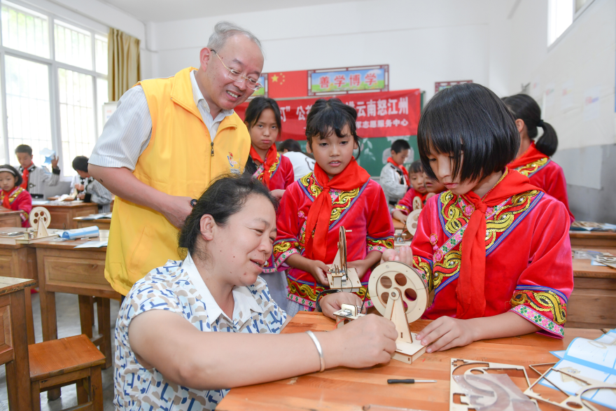 State Grid Zhejiang Electric Power Supports Families in New Economic Sectors with Public Welfare Summer Camp_fororder_图片15