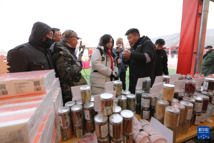 甘肃定西：特色年集激活“年经济”