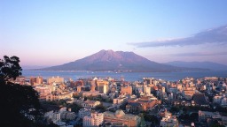 日本南部岛屿一周地震逾490次 官方否认“强震将至”谣言