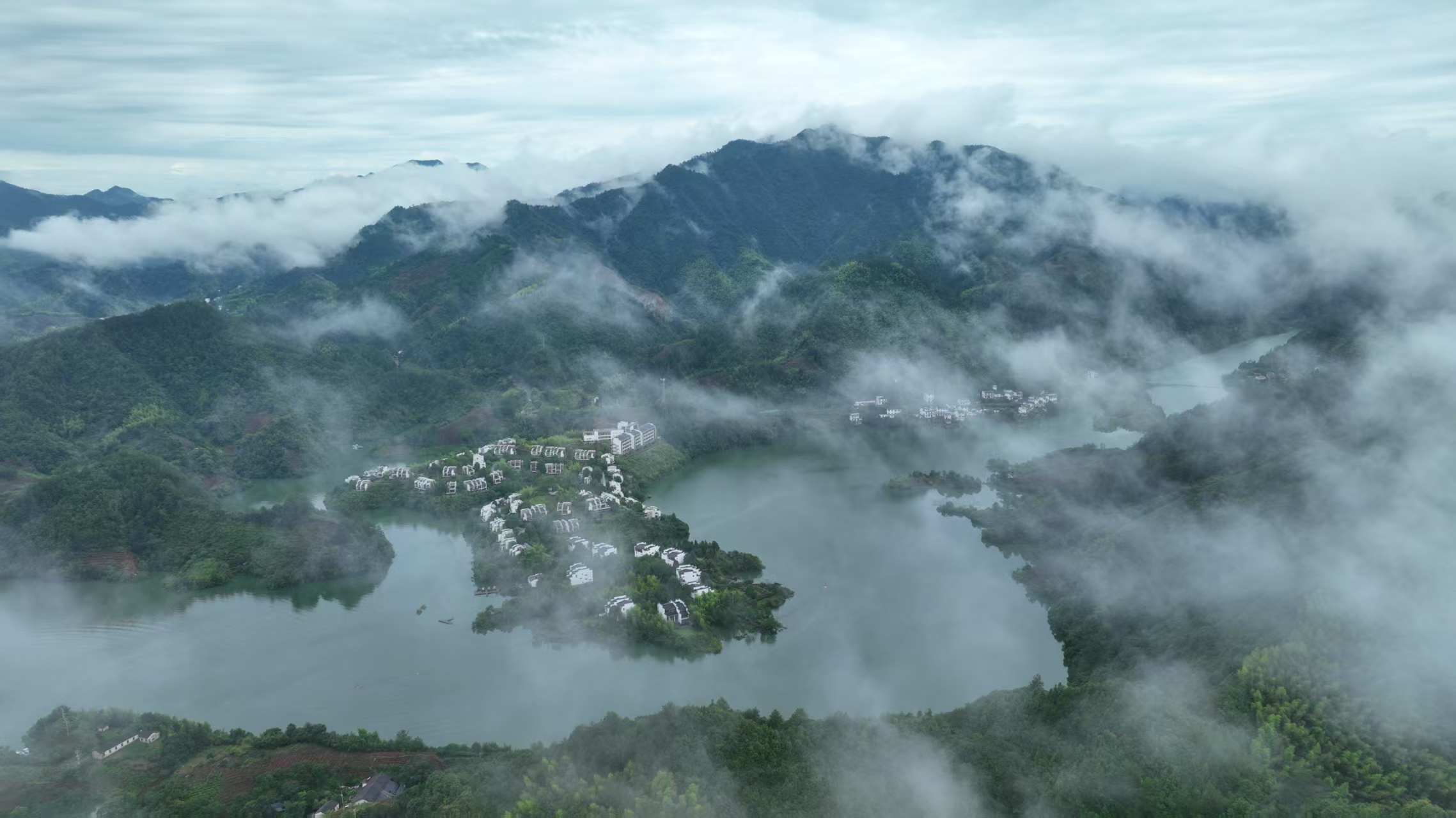 黄山市徽州区：丰乐湖雨霁揽胜_fororder_丰乐湖2