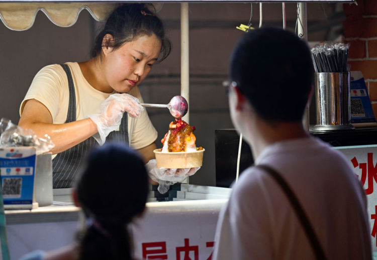 酷暑热浪中，“清凉经济”释放暑期消费强劲动能_fororder_4