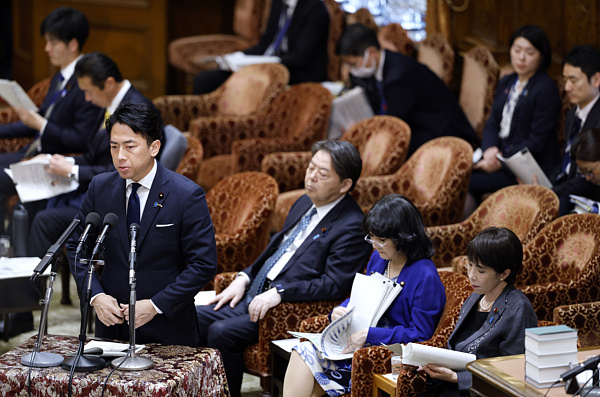 闪评 | 军费预算激增、武器出口松绑 日本军事扩张野心再度凸显