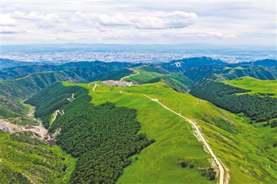 井尔梁高山草原景色壮美如画_fororder_4093983_wt_1751817313218_b