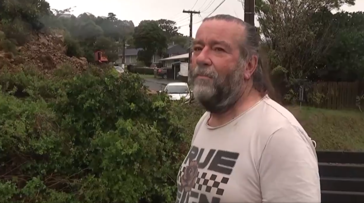 新西兰惠灵顿遭强暴雨侵袭 引发洪涝灾害与山体滑坡 居民紧急疏散