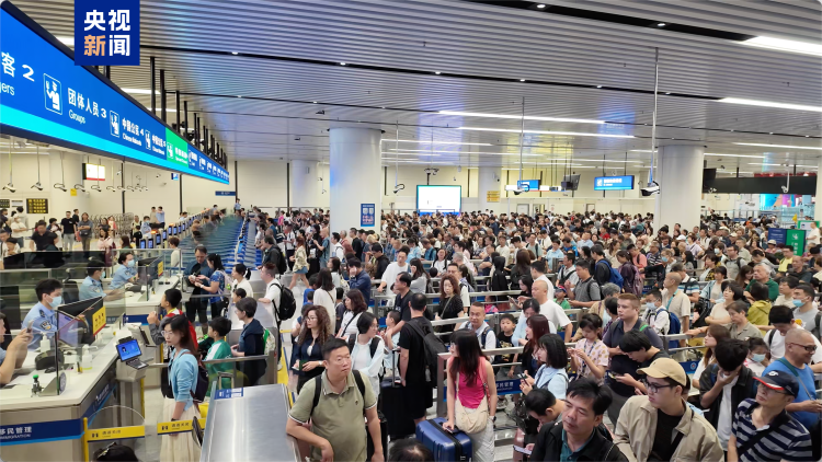 深圳口岸今年出入境人数突破1亿人次