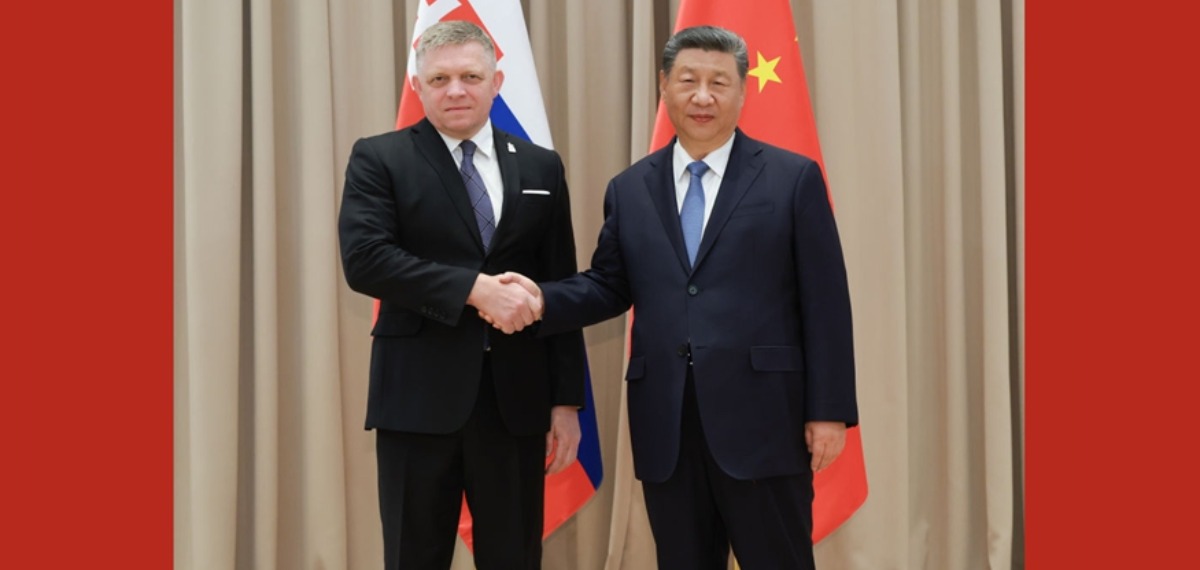 习近平会见斯洛伐克总理菲佐_fororder_e55f665e6aa74f01a2b886f7678ba998