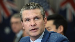 美防长暗示美军有能力打击伊朗“镐山”地下核设施
