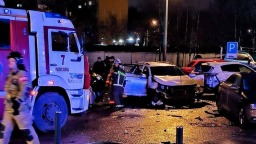 俄武装力量总参谋部作战训练局长在汽车炸弹爆炸中身亡