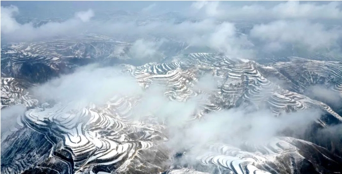 【原创】临夏世界地质公园雪后景美如画_fororder_微信截图_20250311092001