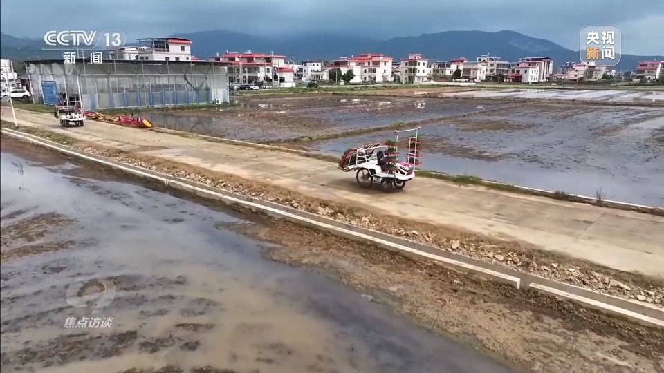 焦点访谈丨科技赋能春耕 从自动到自主 中国农业迈向智慧时代