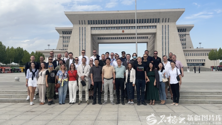 “新疆是一个和平而幸福的地方”——第七届欧洲国家青年领军者专题研修班参访新疆