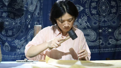 Blue-Printed Textiles from a Hunan Lakeside Village Take Eastern Beauty to the World