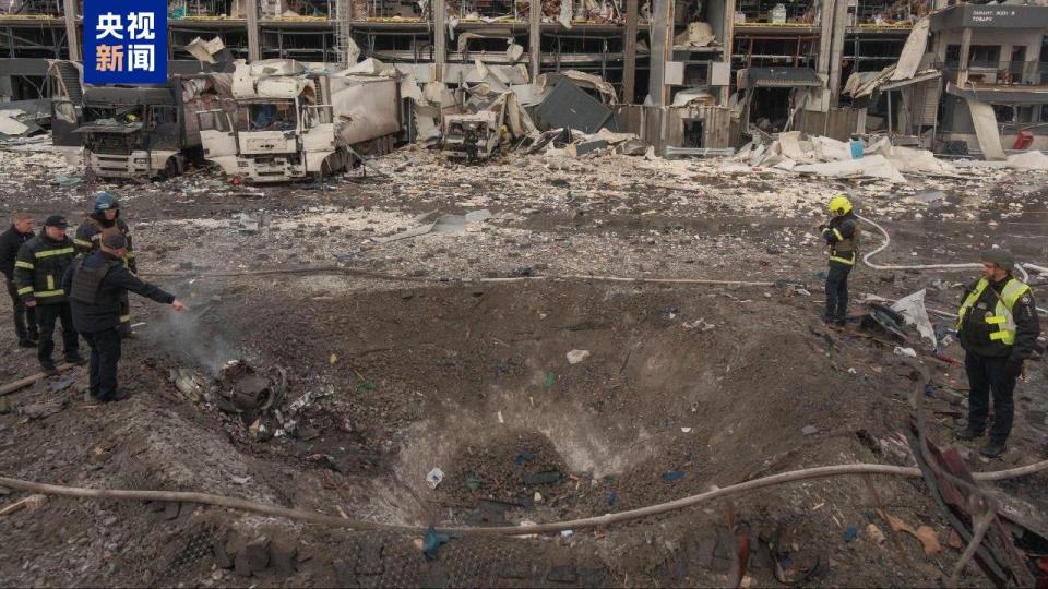 视频丨泽连斯基：俄军使用导弹及数百架无人机袭击乌克兰