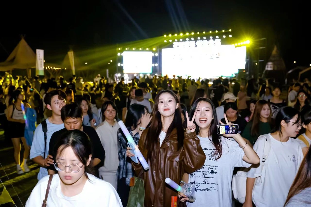 “花样青春 悦动金东”2024大学生畅游金华live音乐主题活动在金华市金东区举行