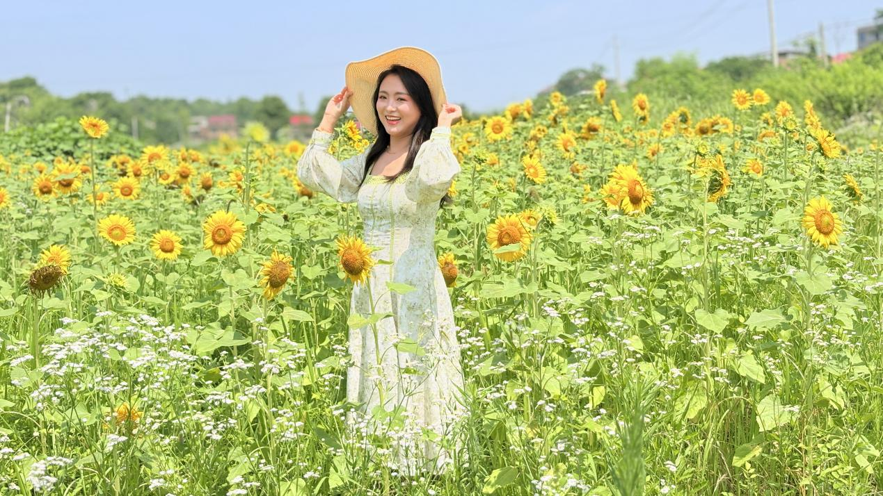 湖南邵东“追光农人”和她的智慧农庄_fororder_图片1