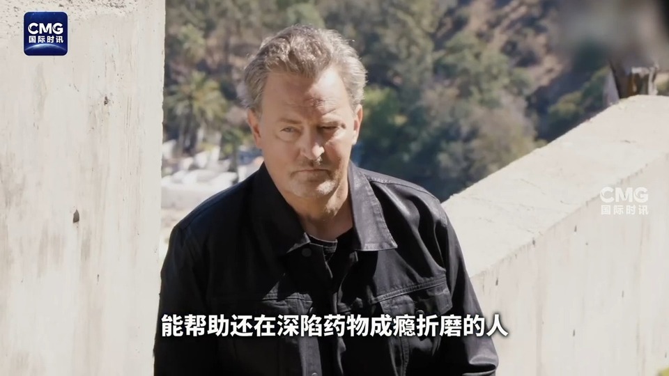 “钱德勒”猝然离世 是“谁”导致他走向悲剧性死亡？