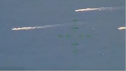 视频 | 美军方连续打击多艘“贩毒船” 造成8人死亡_fororder_企业微信截图_20260101170655