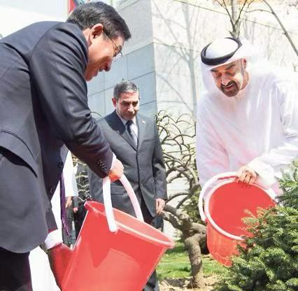 阿联酋前驻华大使欧麦尔·白伊塔尔:最令我惊讶的当属中国日新月异的发展