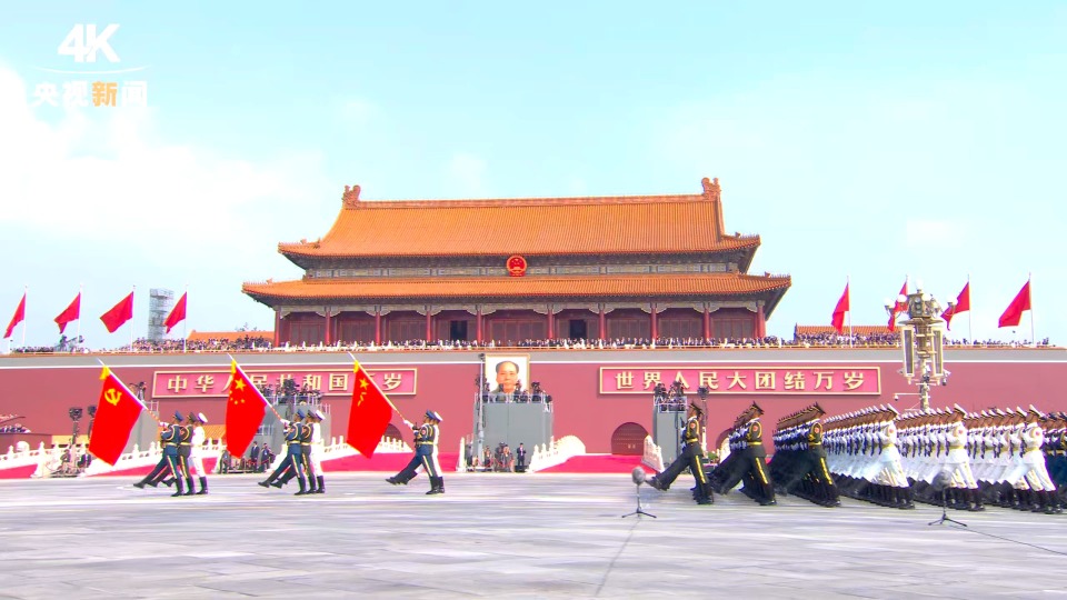 4K看阅兵丨中国排面！新型军兵种和武警部队方队首次擎旗亮相