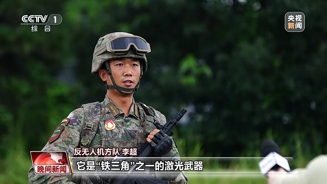 尖端武器集中亮相 解密阅兵新锐装备→