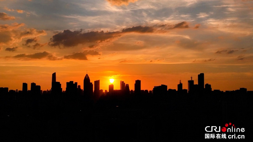 帧帧光影里的夏日江城（组图）_fororder_1