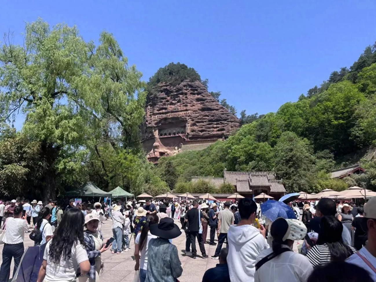 18万！天水市麦积山大景区五一假期旅游接待圆满收官_fororder_麦积山景区