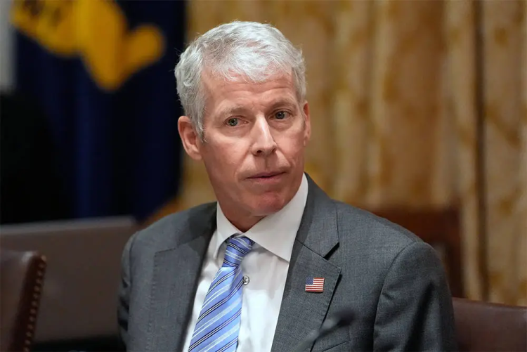 美能源部长称不会为在委石油公司提供地面安全保障