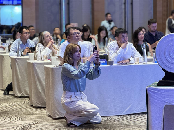 Start der Veranstaltung „Übersee-Blogger in Shenyang von ‚Gemeinsam entlang der Seidenstraßen-Initiative‘ 2025“_fororder_图片4