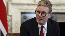 英国首相斯塔默召开“眼镜蛇国安会议” 讨论应对大规模骚乱