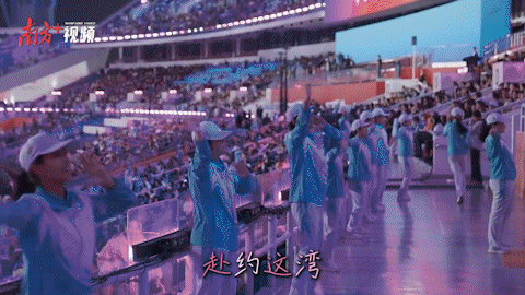 国际志愿者日，在赛场听见“小海豚”的声音