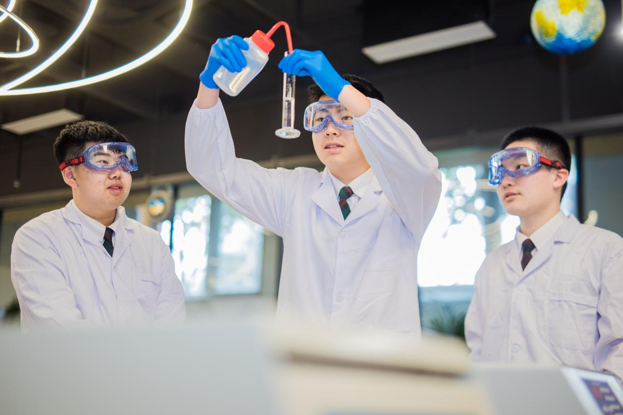 天津英华实验学校获评全国示范校_fororder_图片12