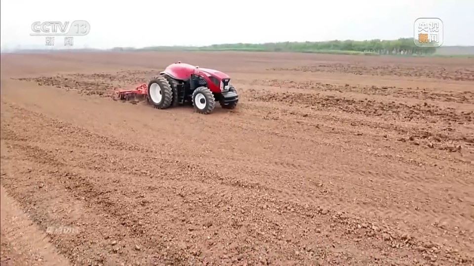 焦点访谈丨科技赋能春耕 从自动到自主 中国农业迈向智慧时代