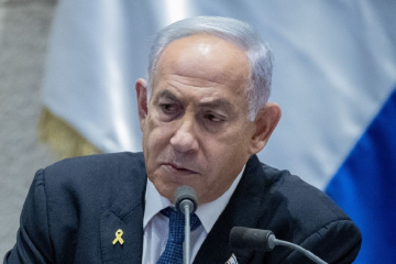 以总理称以军正全力打击伊朗相关目标