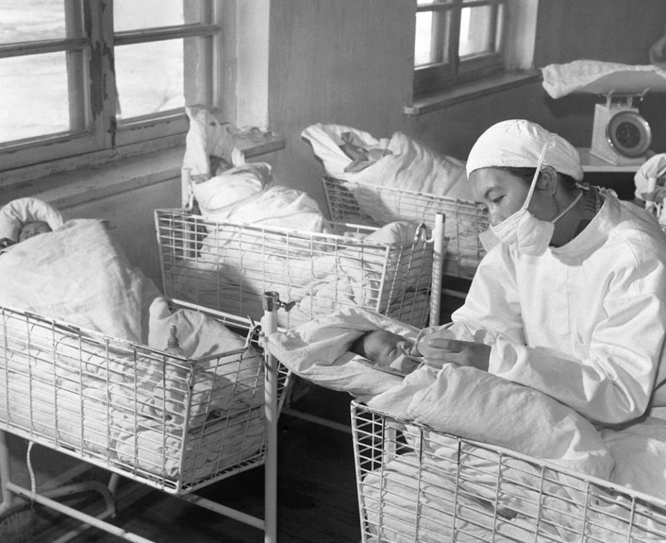 致敬60年！影像记录西藏自治区发展变化_fororder_21护理人员