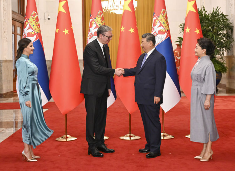 独家视频丨习近平同塞尔维亚总统武契奇会谈