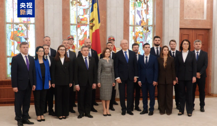 摩尔多瓦新政府宣誓就职