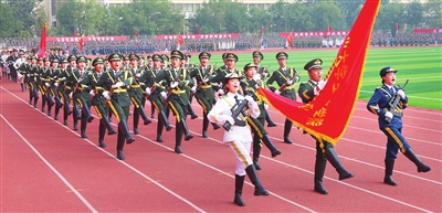 天津市学校国旗护卫队展演举行_fororder_p1_b