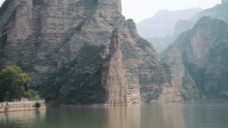 “河”处相逢：炳灵寺石窟与丹霞龙谷的文明交响
