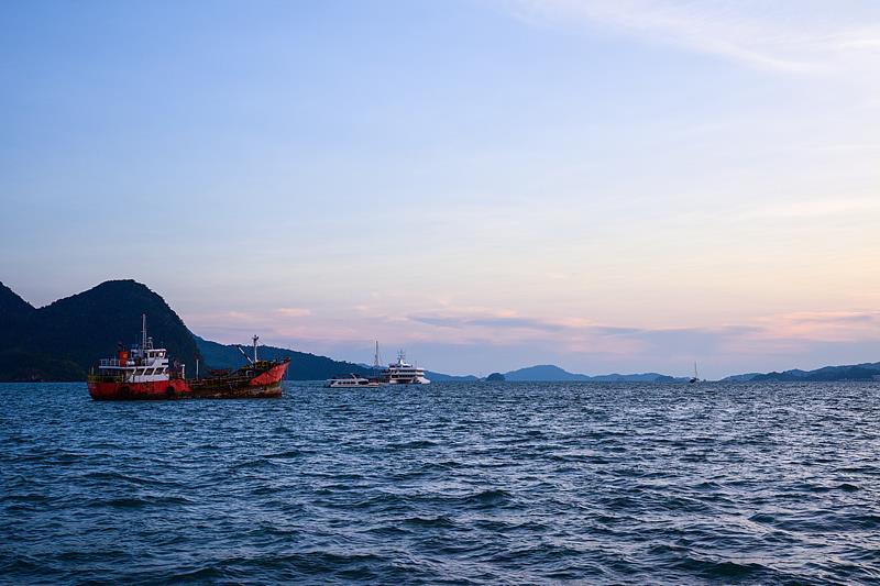 马泰边境偷渡船倾覆事件已致11人死亡