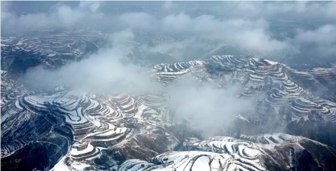 【原创】临夏世界地质公园雪后景美如画_fororder_微信截图_20250311091953
