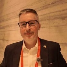 斯洛伐克前经济部长：斯中合作推动数字化进程 应对人工智能挑战