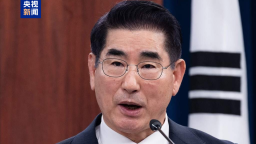 韩国法院对两名前高官签发追加逮捕令