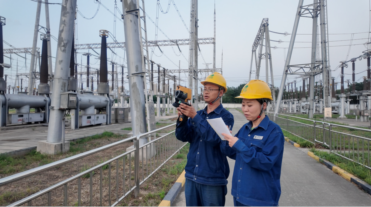 State Grid Shaanxi Enhances Power Safety Measures During Peak Summer Heat_fororder_图片1