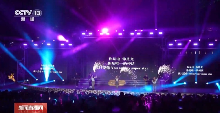 大市场 大活力丨国潮非遗“排列组合”人气旺 新场景点燃消费新引擎