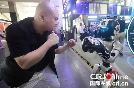大师班现场，主讲人介绍AI工具在制作流程中的应用_fororder_企业微信截图_4341be78-ee77-40b9-8d07-2d509da1da48(3)