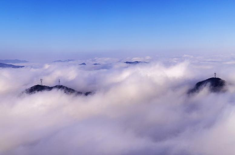 Opening of the 2025 Liupanshui Summer Retreat Season — China’s Cool Capital_fororder_图片9